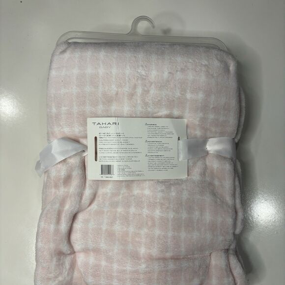 NWT Tahari Baby Pink Elephant Security Blanket Lovey Set Soft Fleece Plush - Picture 4 of 5